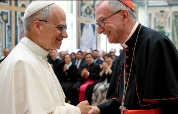 El papa Leon XIV defiende a su Secretario de Estado ante las críticas de la embajada israelí