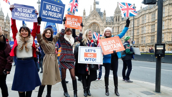 Manifestantes a favor del Brexit frente al Parlamento británico. Londres (Reino Unido). 15 de enero de 2019.