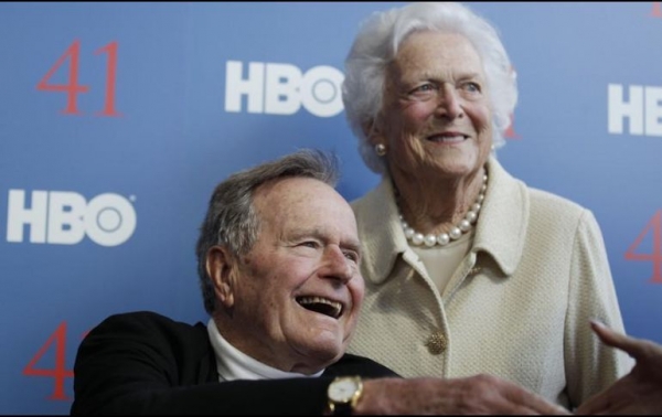 El portavoz del ex mandatario de 93 años asegura que Bush, bajo ninguna circunstancia, &quot;causaría intencionalmente angustia a nadie&quot;.