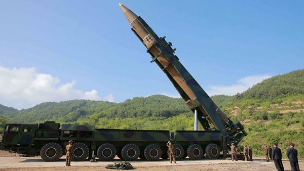 El misil balístico intercontinental Hwasong-14.